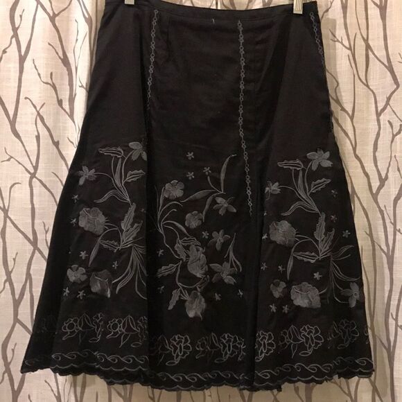 Coupe Collection Black Embroidered Skirt - Size 9 - Picture 6 of 7